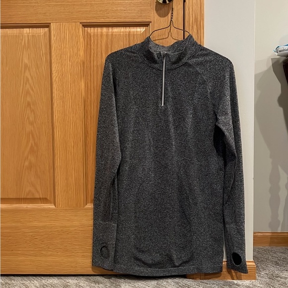 ZYIA Active Gray Fog Performance 1/4 Zip Pullover Seamless Body Size Large - Picture 1 of 5
